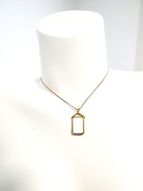 Nina Ricci Minimalist Gold Open-Frame Rectangular Pendant Necklace